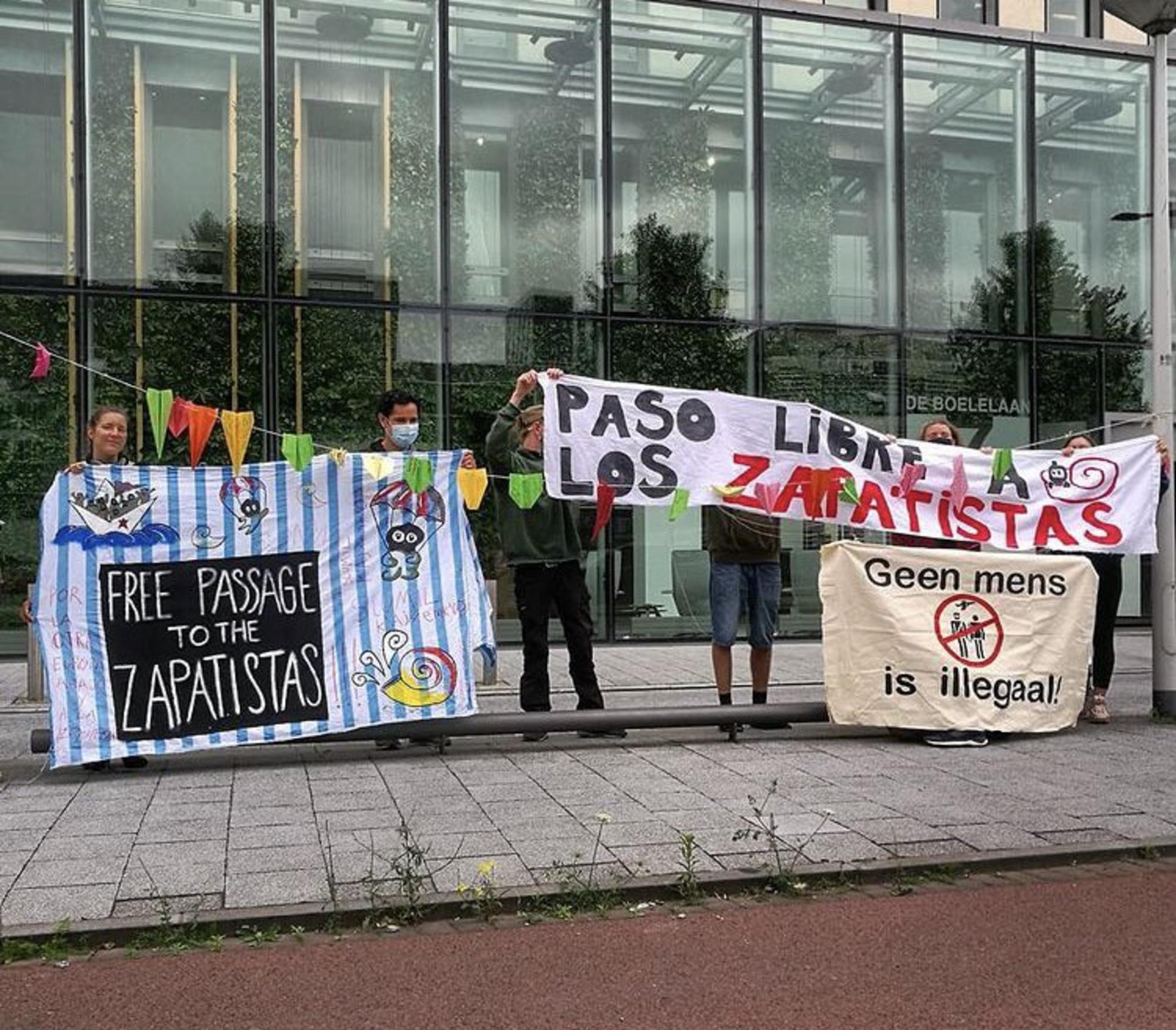 Paso libre Zapatistas en Holanda
